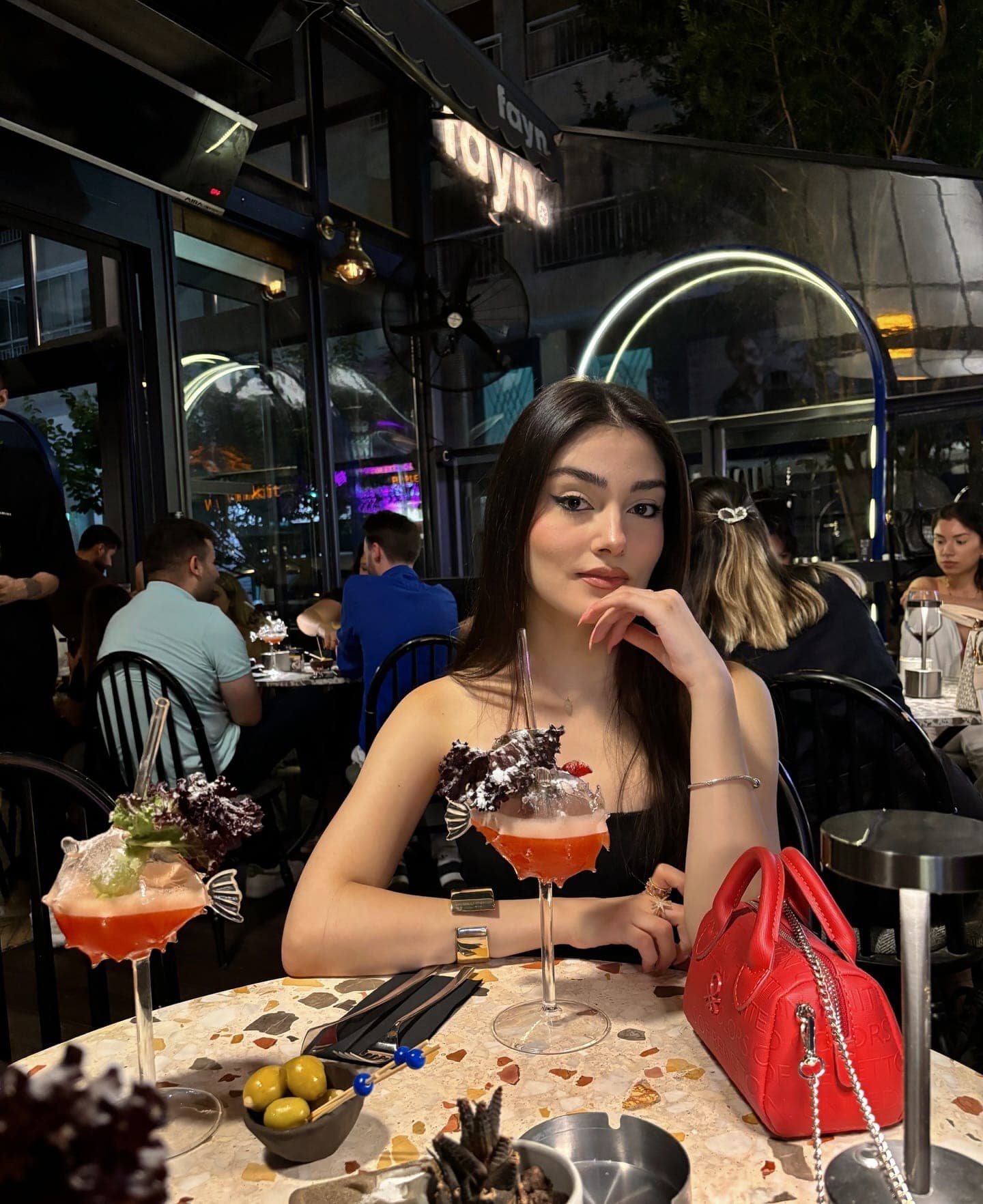 Sinem · 19 yaş · Anadolu Yakası / Avrupa Yakası bireysel masöz · Özel Masaj uzmanı · profil fotoğrafı